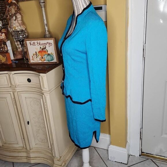 Cinderella's closet turquiose and black 2 piece skirt set women's size 6 - Picture 3 of 5